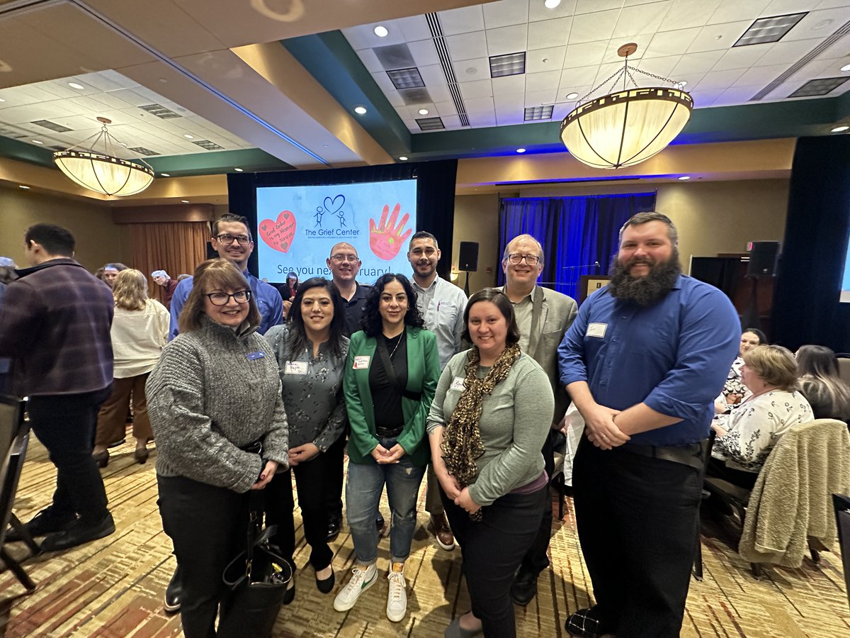 GoSunwardCU's tweet photo. Last Friday was the 18th Annual Healing Hearts Luncheon, which was held to raise awareness and funding for support groups for children and adults of all ages throughout New Mexico. 

#slfcu #SandiaLabsFederalCreditUnion #theGriefCenter #HealingHeartsLuncheon #community https://t.co/g7ct9U0EwL