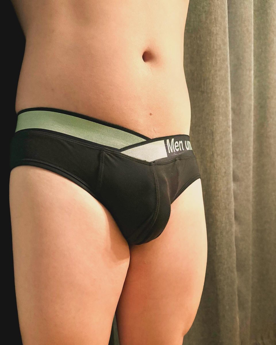 keroma15's tweet photo. swim start again :) - #underwear #gayunderwearfetish #gaybulge #gayswimwear #gayunderwear #bulge #sexyasians #sexyunderwears #underwearfashion #speedo #gayselfie #gaysexy #swimwear #gayswimmer https://t.co/gMNOFI1BcK