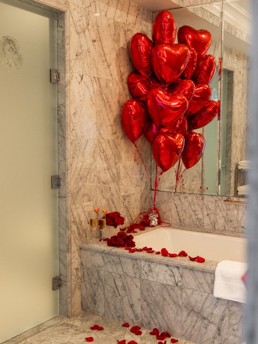 Celebrate love with “Roses & Romance” at Manhattan’s Best Address. Inspired by Caroline Astor’s love of American Beauty roses, luxuriate in Caroline Astor Suite accommodations. Available from February 2nd through the 25th, reserve now: brnw.ch/21wGK5o