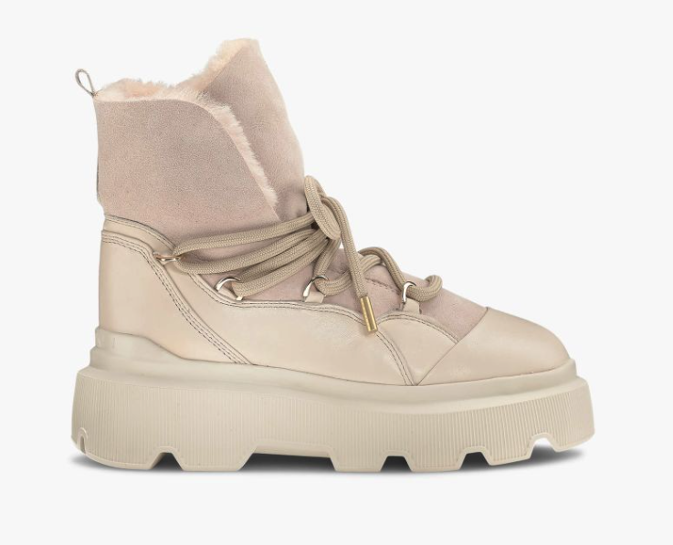 luxylist's tweet photo. Delivered just in time for adventure! These Endurance Trekking Boots by Inuikii are ready to take on the trails with style and durability. 🥾🌲 #LuxyDelivery #Inuikii
Add this to your LuxyList here: https://t.co/zUffxwHtev https://t.co/FPEBhXN9Ca