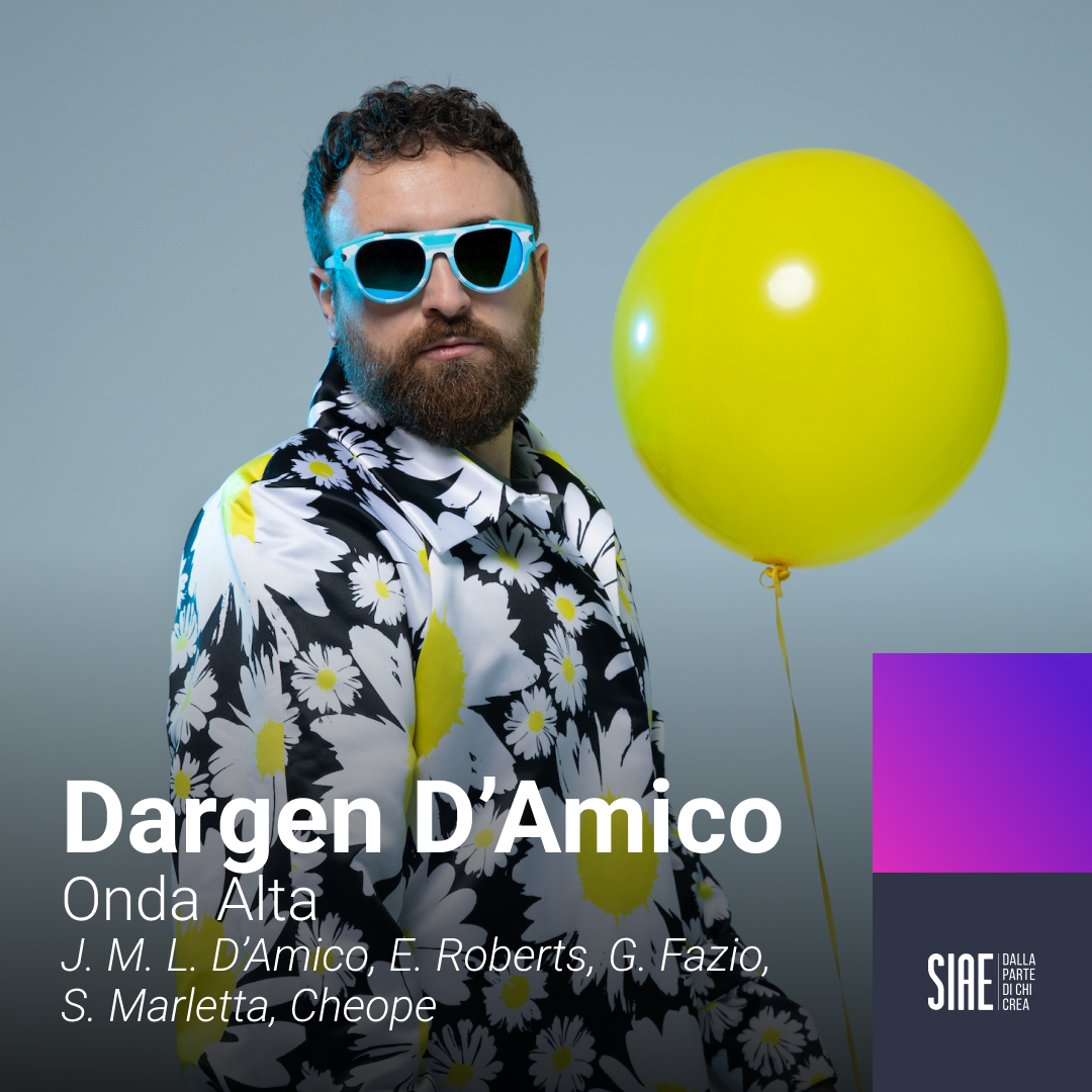 SIAE_Official's tweet photo. #Sanremo2024 : @dargendamico sale sul palco di @SanremoRai con la sua “Onda Alta”
Autori: #DAmico @EdwynRoberts @GianluigiFazio @SteMarlettaOff #Cheope
Editori: #MusicUnion @giadamesi @CurciMusicPub #VisionarySapiens
#SanremoSIAE #SanremoStories #siae https://t.co/a0lOKo7YCy
