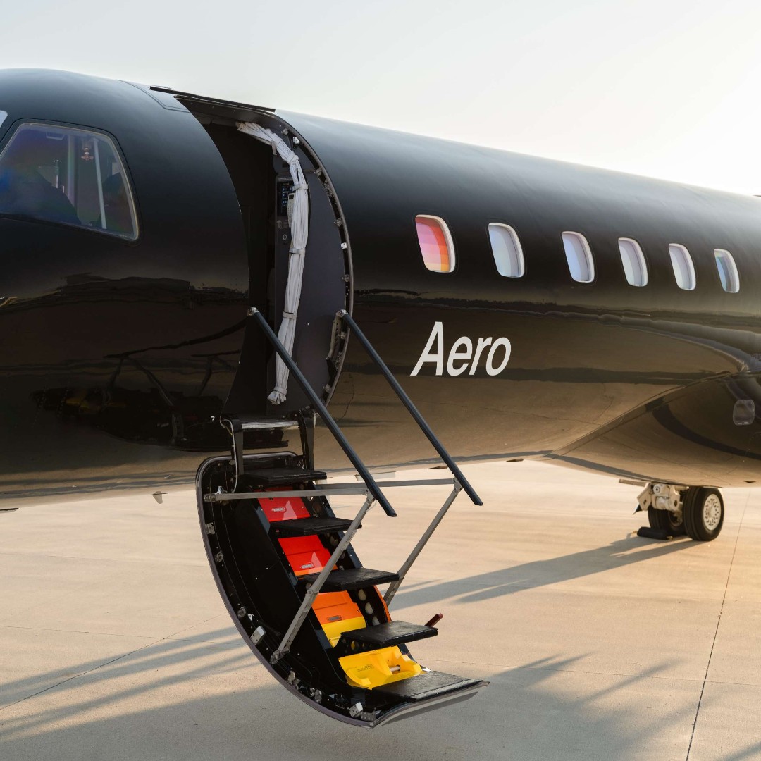 With white glove service, a streamlined booking process, curated private lounges, and complimentary in-flight amenities, why fly private when you can Aero? Do away with the hassle of a jet card with an air travel experience that extends beyond the flight itself. #goaero
