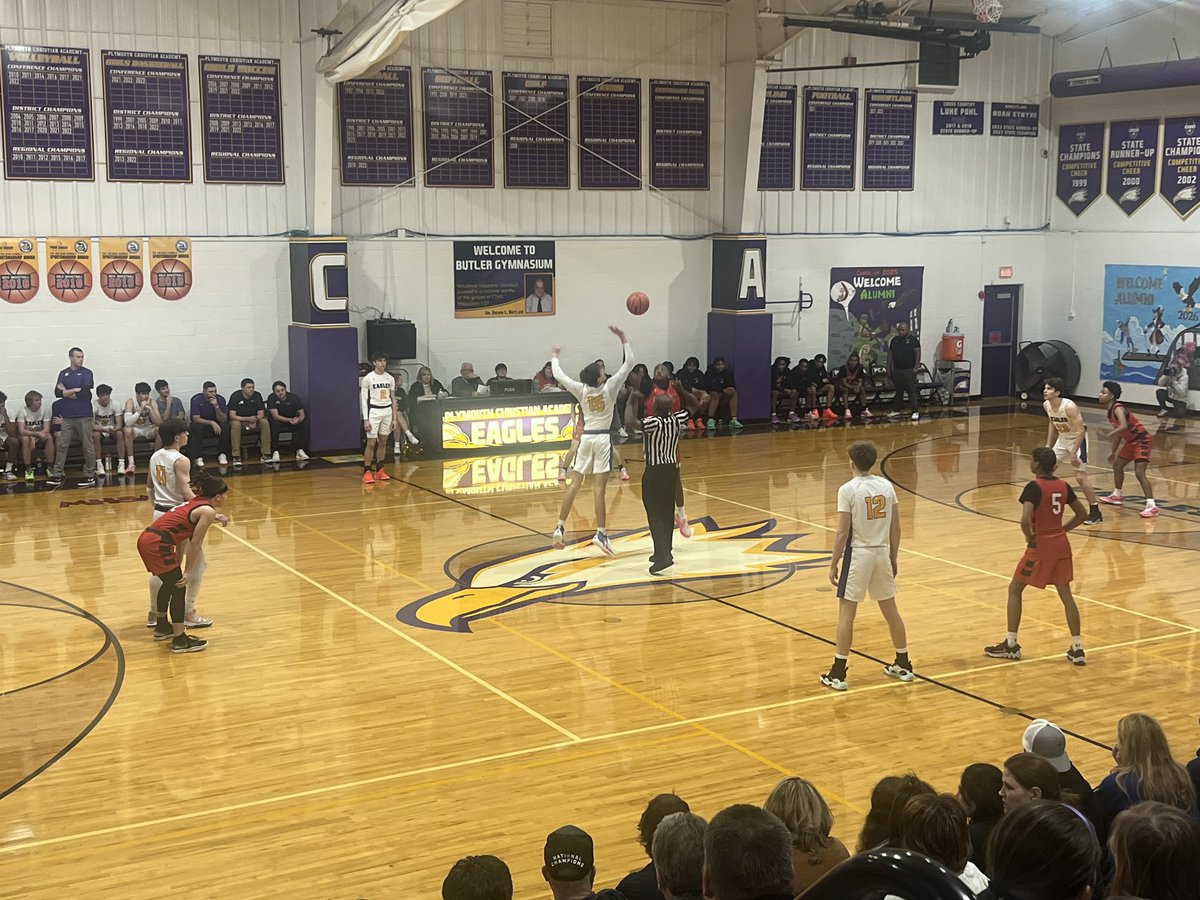 PCAEagles_Bball's tweet photo. It’s @caedmon_whipple , @DylanBeasl19091 , Sexton, Weber and Noel for the Eagles as we tip off against Livonia Clarenceville. https://t.co/J5O0bJwN3X