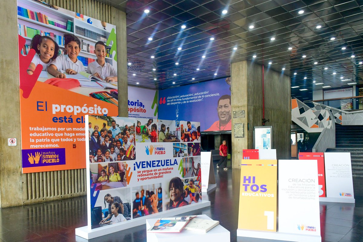 ¡Exposición 25 años de Revolución Educativa!

Forjamos una educación inclusiva y soberana. Por eso, desde Caracas, en este acto inaugural damos testimonio de los aportes y desafíos de nuestro sistema educativo bolivariano. 

#JuntosPorLaPaz
<a href="/NicolasMaduro/">Nicolás Maduro</a>
<a href="/_LaAvanzadora/">Yelitze Santaella</a>