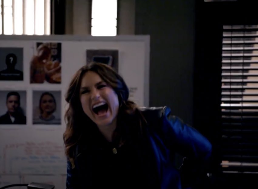 Her laugh could cure anything 🖤