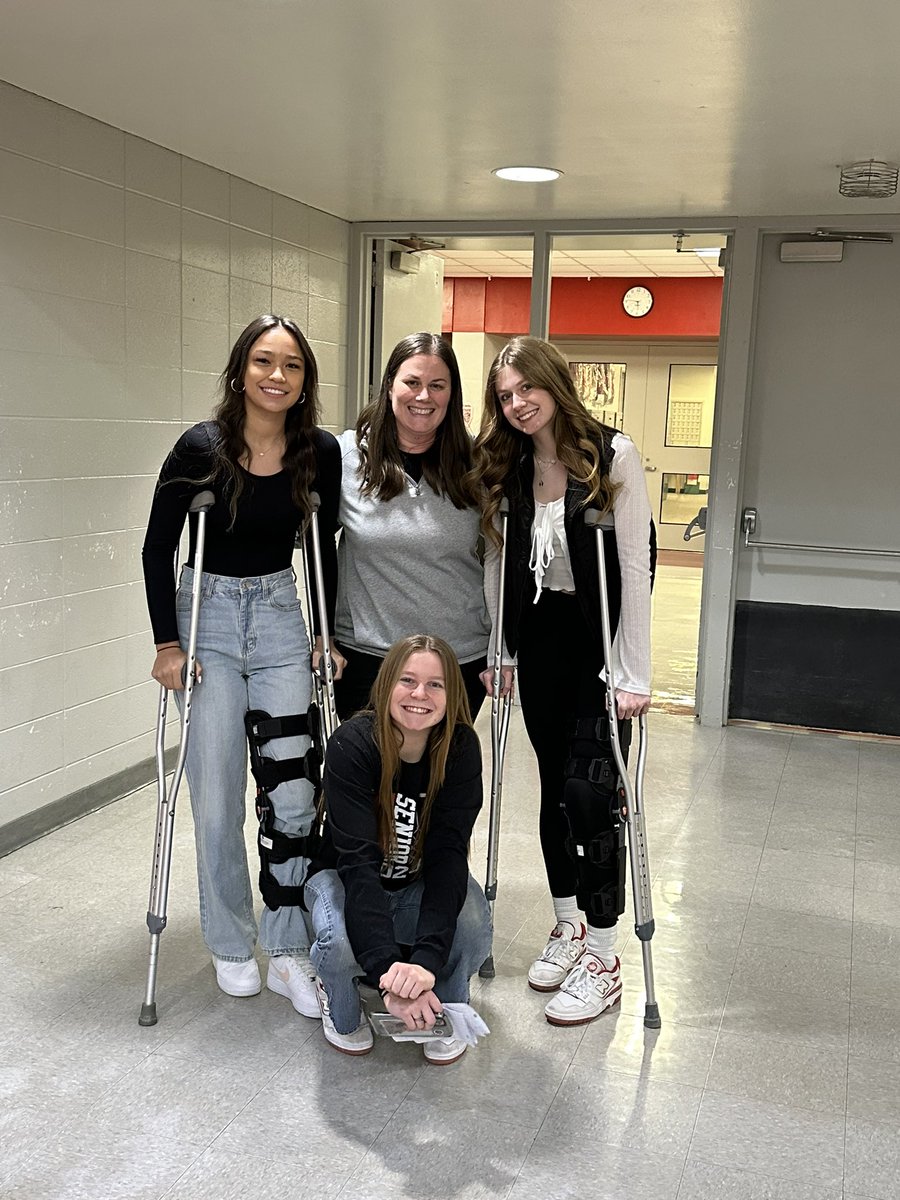 Senior night for <a href="/PHSPirateHoops/">Palatine Girls Basketball</a> 
Good luck ladies in your future endeavors 
Remember once a pirate always a pirate. 
<a href="/frankiehendrson/">frankie</a> <a href="/LindsayPlourde1/">Lindsay Plourde</a> <a href="/LexiSabado/">Lexi Sabado</a>