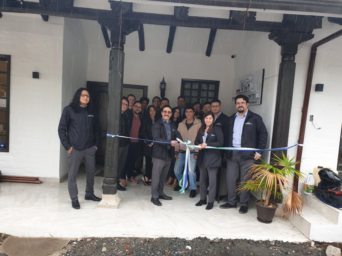 anibal8aG's tweet photo. Territorios Inteligentes iT Cía. Ltda. La empresa líder en GovTECH, inauguramos casa nueva. La mejor tecnología, el mejor equipo y la mejor infraestructura!! https://t.co/Da0Rct0LFW