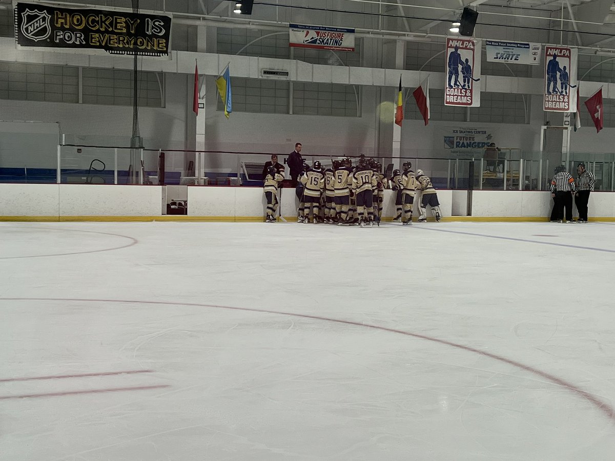 Playoff Hockey is the best!! At the end of the 1st Bethpage is up 2! By the way don’t we have the best fans! #gogoldeneagles #wearebethpage