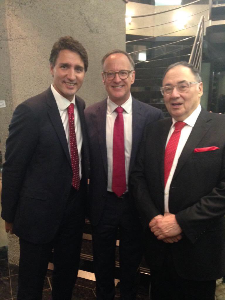 yyccrime's tweet photo. #CoverUp #AskTrudeau #onpoli 🤐 https://t.co/rSzLKBzHT8