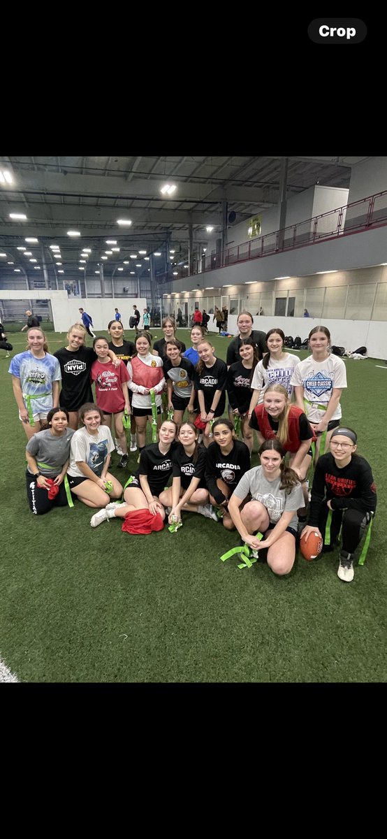 CoachLapinski's tweet photo. Crew is locked in. Day 4 of open turf time at TSE. Our focus continues to impress us each day we come together. Great job Titans. Another step in the right direction. @sectionvflagfb @SecVAthletics  @GreeceArcadia @ARHSTitanTV @KDamann21  @BShonitsky #BuildanArmy #WriteTheScript https://t.co/RywOEHULED