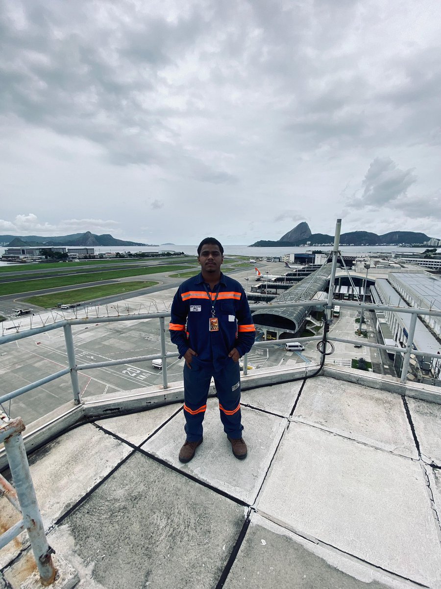DouglasFaye10's tweet photo. Hoje é o dia de celebrar a vida e agradecer a Deus por mais um ano de experiências e aprendizados. Que o meu aniversário seja marcado por amor, paz e realizações. #22anos 💪🏾🙌🏾🎉❤️ https://t.co/cNf0ALi4OU