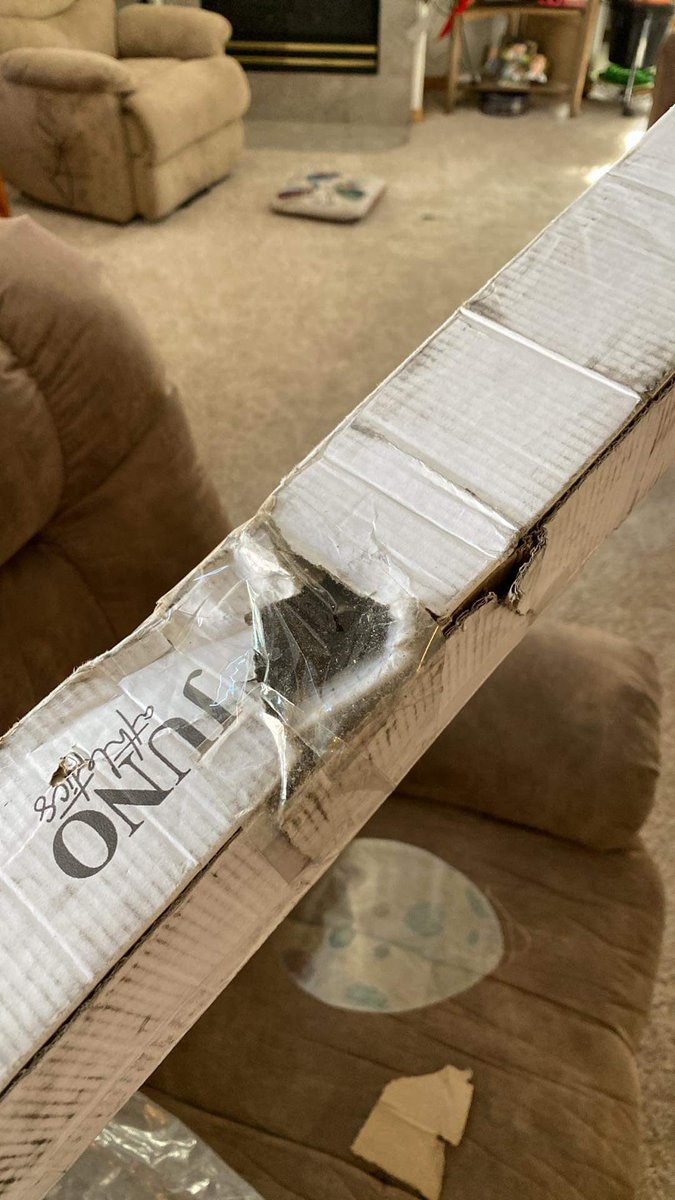 JJMess05's tweet photo. Shipped a bat with @UPS in a brand new box and it showed up like this. So far the initial claim for damages has been denied. What a joke.. https://t.co/YSu5mcDncD