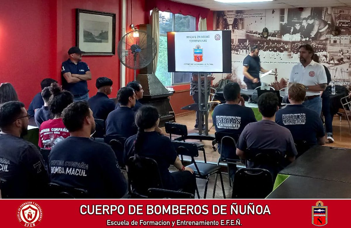 El día de hoy en dependencias de la <a href="/bomba2cl/">2a Bomberos Ñuñoa</a>  el Rector de la Escuela de Formación y Entrenamiento del <a href="/BomberosNunoa/">Cuerpo de Bomberos de Ñuñoa</a>  Iván Grimau, Junto al Instructor Coordinador y Capitán de la <a href="/sextacbn/">Bomba La Reina</a>  Rodrigo Vergara, dan inicio al Curso de Rescate en Aguas Torrentosas.