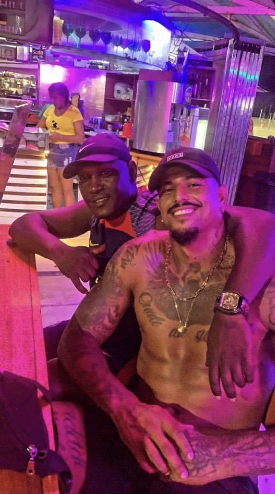 Moranguinho e meu parceiro Jamelão kkkkk