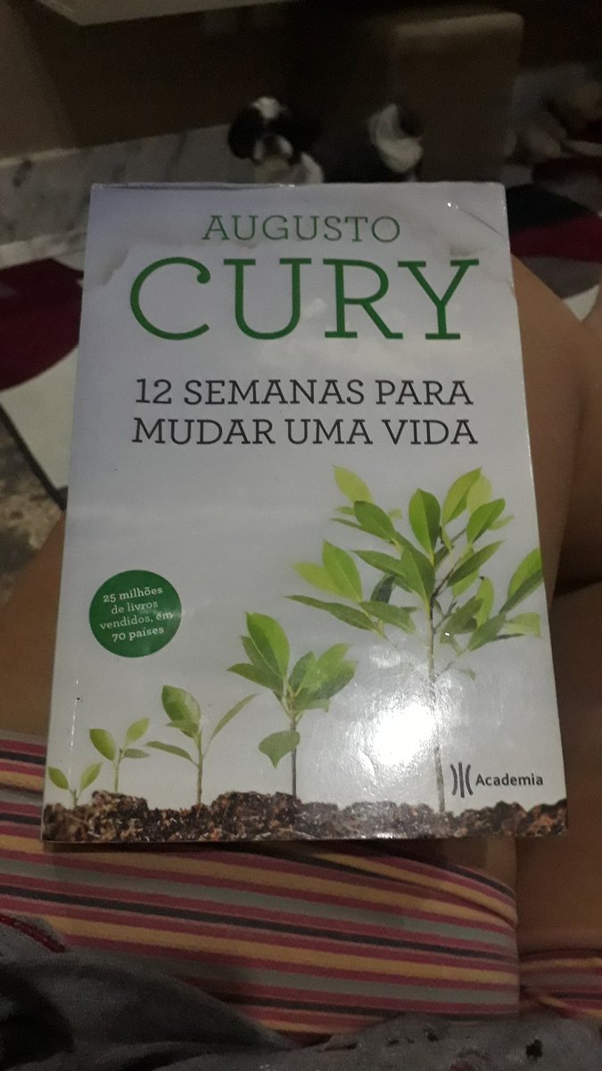 rehvittal's tweet photo. Leitura diária📗😍 #augustocury #livroterapia https://t.co/15BEvZIRas