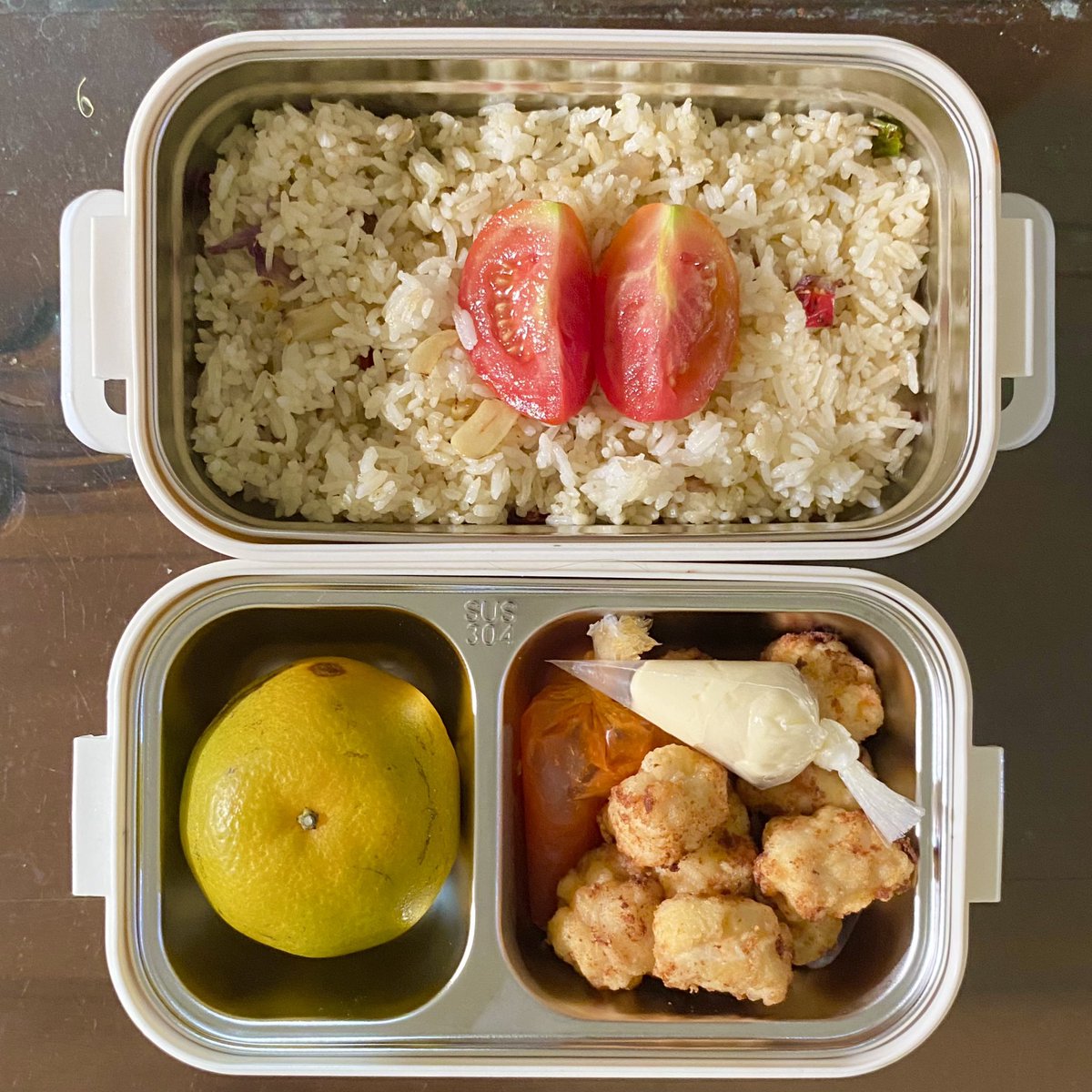 Bucin_Oppaa's tweet image. Menu bekal kantor hari ini ~
🍗 Dada Fillet Crispy
🍚 Nasi Goreng
🍊 Jeruk Medan
🍅 Tomat

Cooked by me 👩🏻‍🍳
#bekalkantor
#menubekal
#masak
