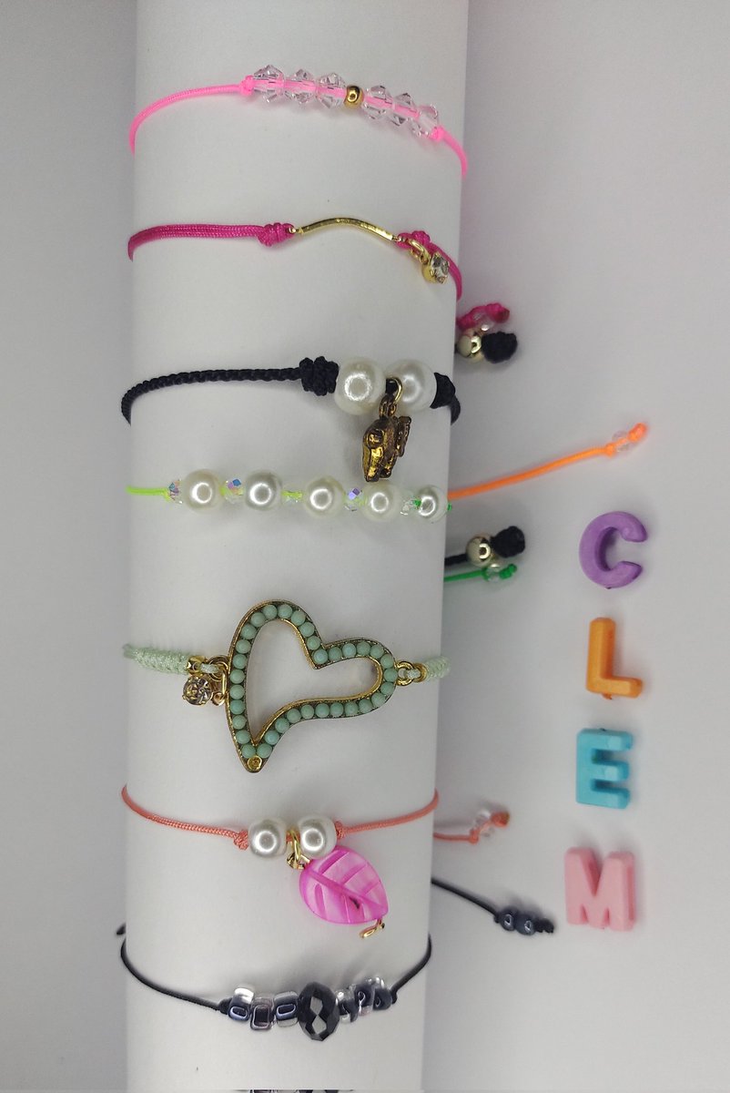 306acce's tweet photo. ¡Hola Mundo! Tengo estás lindas pulseras 1* $1 y 2*$1,5.  Hacemos entregas en #Maracay, #Cagua, #SantaCruz. Vendemos al detal y al mayor, nos ayudarías mucho con un 👍 o RT. Gracias. https://t.co/6aOaWiKOSs