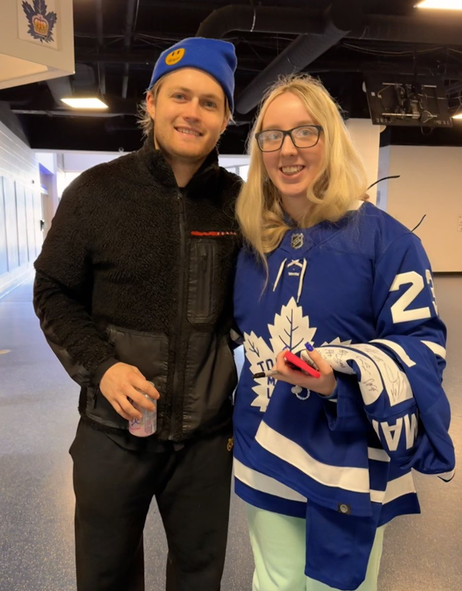 kxtiewxller's tweet photo. some highlights from an absolutely unforgettable weekend. @MapleLeafs thankyou 🫶🏻💙 #LeafsForever #NHLAllStar https://t.co/ZFjLyB9EgJ
