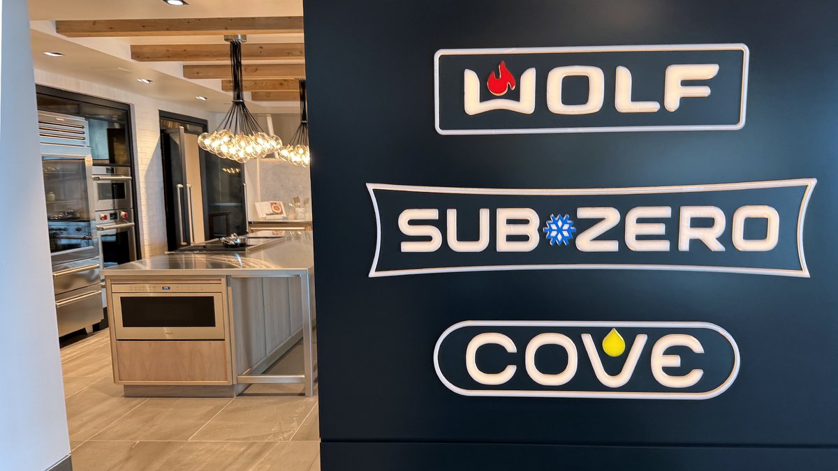 reelwavemedia's tweet photo. Shooting at @subzerowolf today https://t.co/JekEhwMKmF