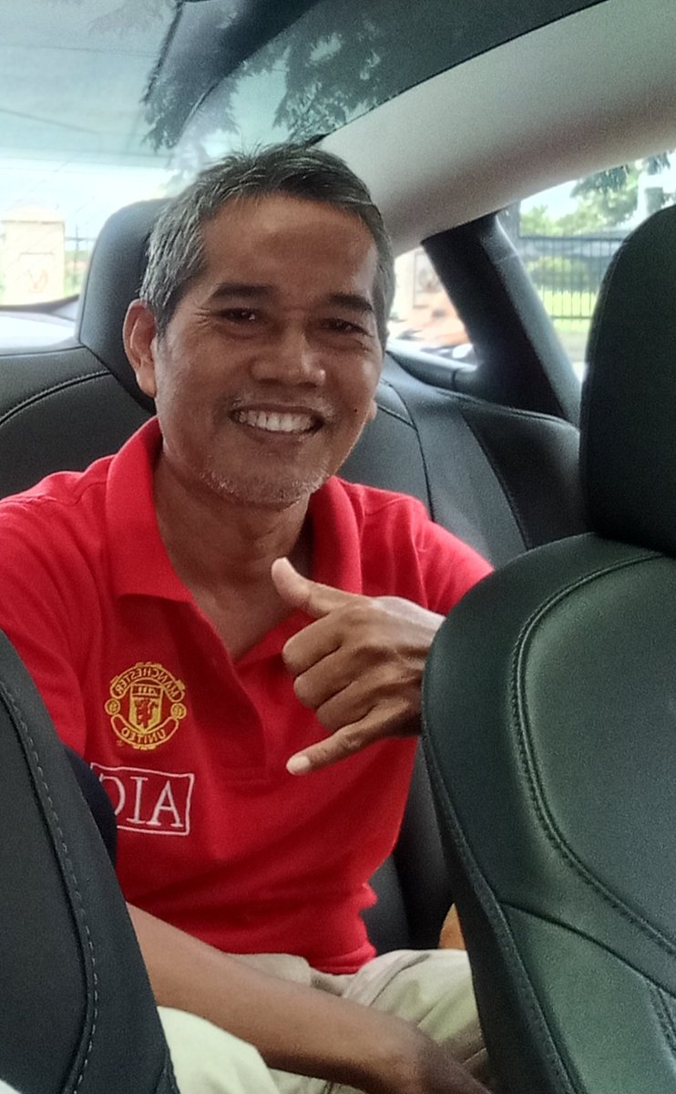 sigityudos's tweet photo. Ngandol #tesla https://t.co/vdu2fqElEa