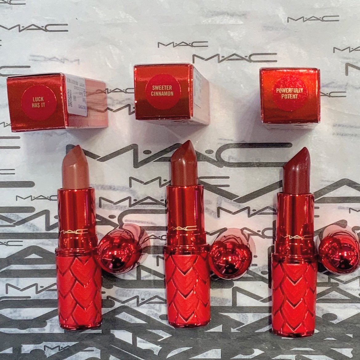 m_modjiw's tweet photo. #maccosmetics #lovestruckluck #lipstick https://t.co/HDLVPloJx9