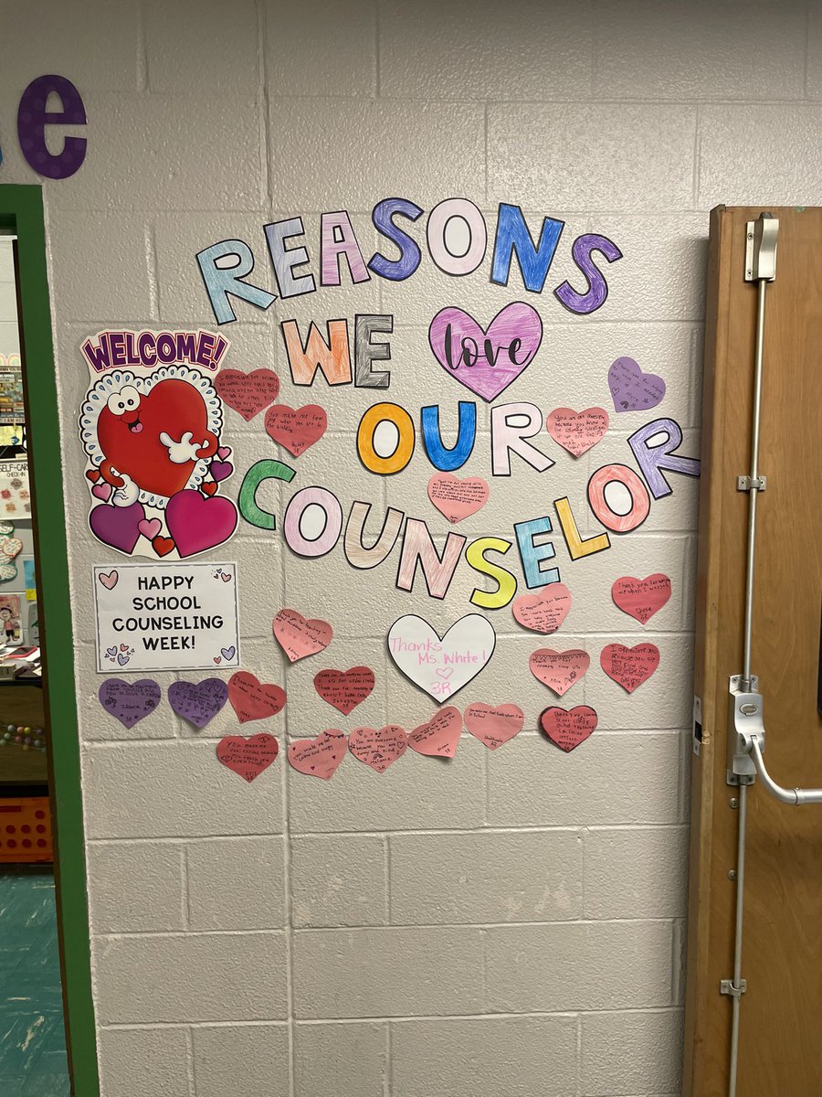 mswhite_mawbey1's tweet image. Feeling loved by my friends in 3R! You all made my day with this great surprise! #SchoolCounselingWeek #njsca #asca