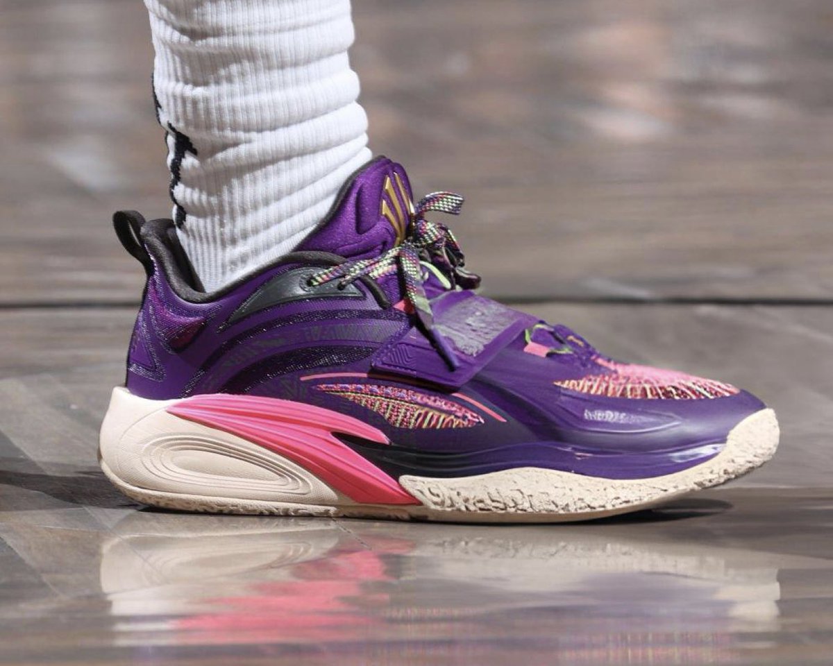 Kyrie Irving debuts his first ANTA signature shoe, the ANTA KAI 1 👀