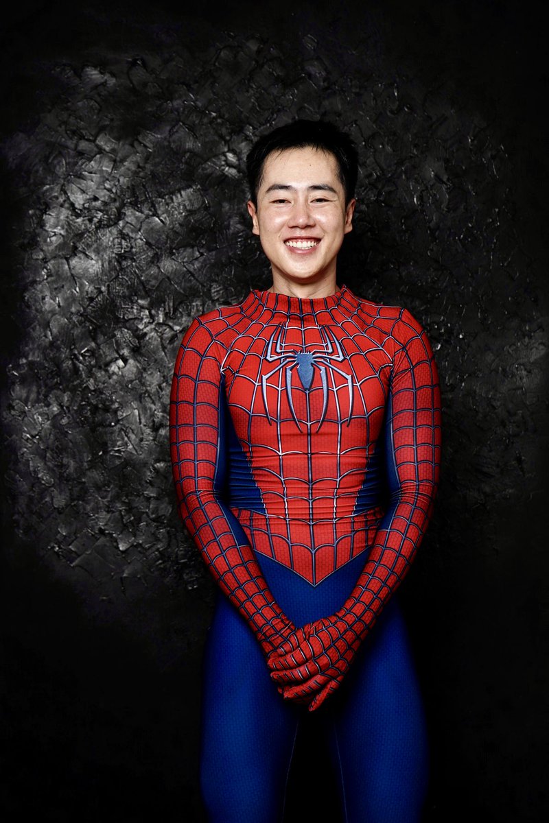 KHOMKRITLIN's tweet photo. I’m so excited about my 34th BD that I “webbed” my pants! Happy birthday to me!

📸 by @binahook 🙏
Webbed by @therpcstudio @therpcstudio_ 
Edited by me 

#spiderman #spidermancosplay #Cosplay https://t.co/qxBECdr60Q