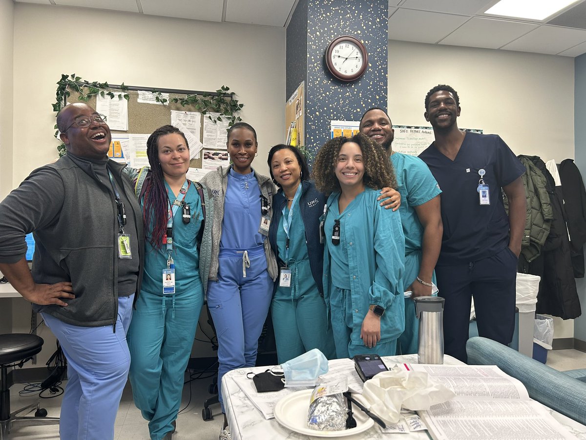 ebonycartermd's tweet image. Behold the @UNCOBGYN team today!  This is the first time, in my 20+ year career, that I've ever been on a team of doctors that reflects the patients we're serving.   Proud of this excellent team @UNCObGynRes @UNCMedCenter @DocOhms @ReproWoman