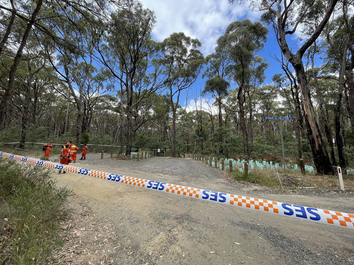 Sam Cucchiara (@samcucchiara9) on Twitter photo BREAKING: Police have evacuated part of a walking trail and declared a crime scene after an item was discovered in shrub during the search for missing Ballarat East mum Samantha Murphy.
<a href="/ACurrentAffair9/">A Current Affair</a> <a href="/9NewsMelb/">9News Melbourne</a> BREAKING: Police have evacuated part of a walking trail and declared a crime scene after an item was discovered in shrub during the search for missing Ballarat East mum Samantha Murphy.
<a href="/ACurrentAffair9/">A Current Affair</a> <a href="/9NewsMelb/">9News Melbourne</a>