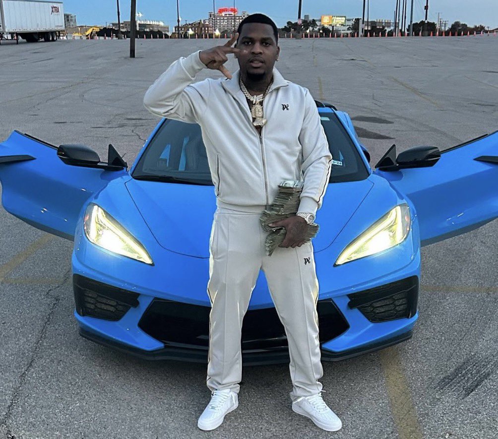 Popular Texas rapper Go Yayo posts first picture since being released from federal prison. He spent 3 years locked up. Welcome home 🎉