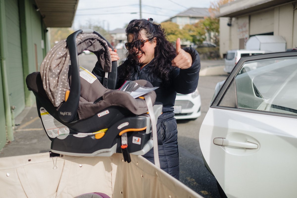 Serving South King County, Elisa’s work as a car seat technician, supplies many families with essential safe practices for car seats. W/ our partnership we collect, inspect & source partners like Elisa with ready to go car seats. Thanks @KCPubHealth & Elisa for our partnership💚