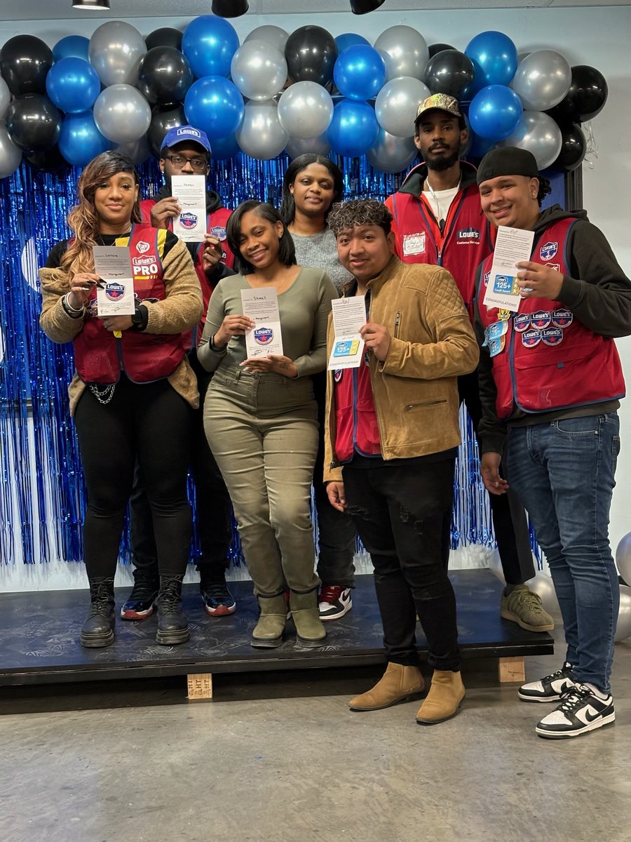 A little specialist appreciation today to wrap up the year!!!! <a href="/Javi3rD/">Javier Dominguez</a> <a href="/GeorgeArias_HR/">George Arias</a> <a href="/SamCharles07/">Sam Charles</a>