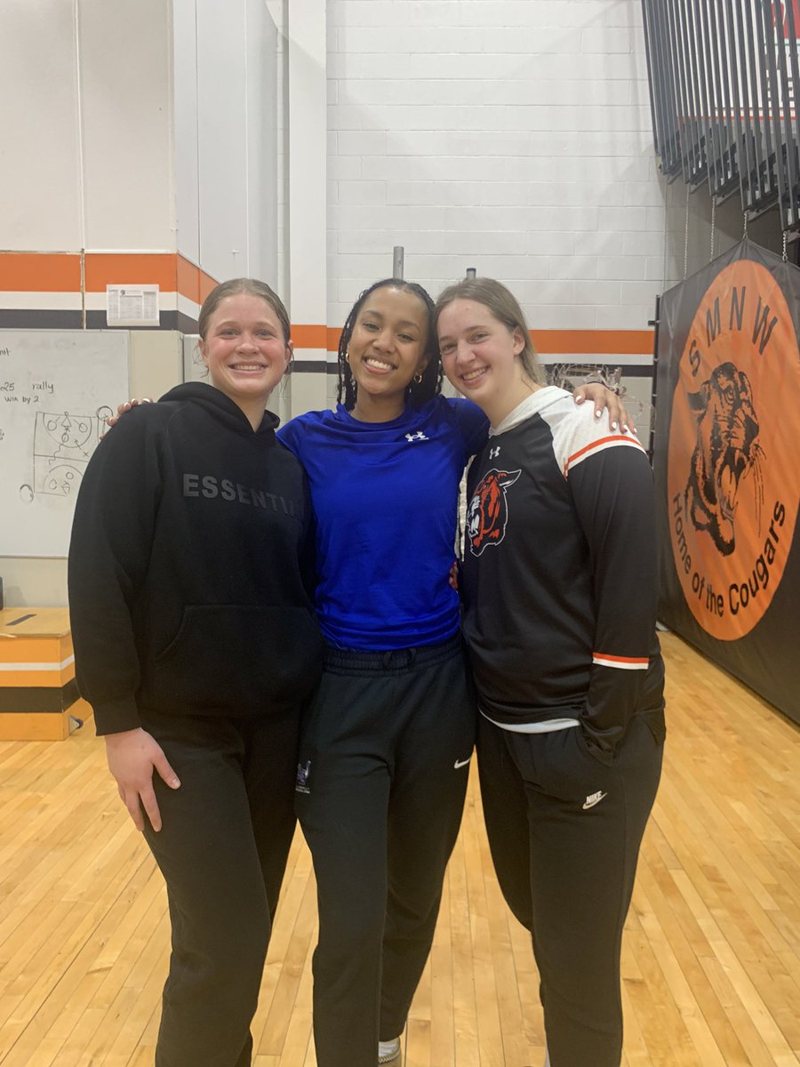 I like playing with them much better than playing against them. Good luck the rest of the season @kaitlinparker33 @paigecheffey!!! @MokanGirls @aaliyahmoss13 @DruWheatcroft @GEGBB @SMNWLCBBall