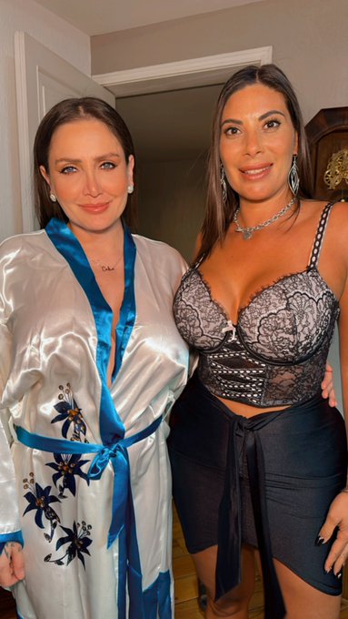 Que creen &hellip; #AzucarlAlejandra y #CeliaLora est&aacute;n en #CDMX colaboraci&oacute;n ya saben donde !! #Mexico #Martes<a href="/tag/azucarlalejandra"class="tags">#AzucarlAlejandra</a><a href="/tag/celialora"class="tags">#CeliaLora</a><a href="/tag/mexico"class="tags"><span>#mexico</span></a><a href="/tag/buenasnoches"class="tags"><span>#buenasnoches</span></a><a href="/tag/cdmx"class="tags"><span>#cdmx</span></a><a href="/tag/martes"class="tags"><span>#martes</span></a>