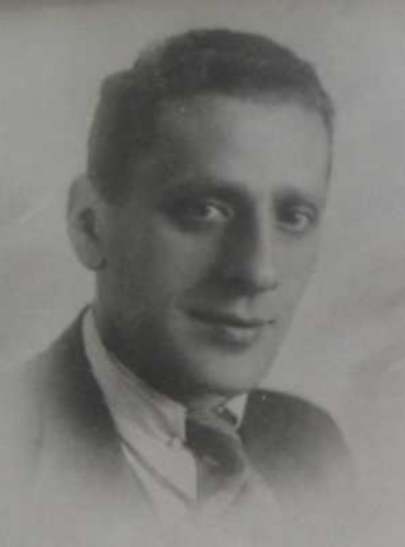 AuschwitzMuseum's tweet image. 7 February 1899 | A Dutch Jew, Marcus van Zanten was born in Rotterdam. He was a sales representative.

He was deported to #Auschwitz in February 1943. He did not survive.