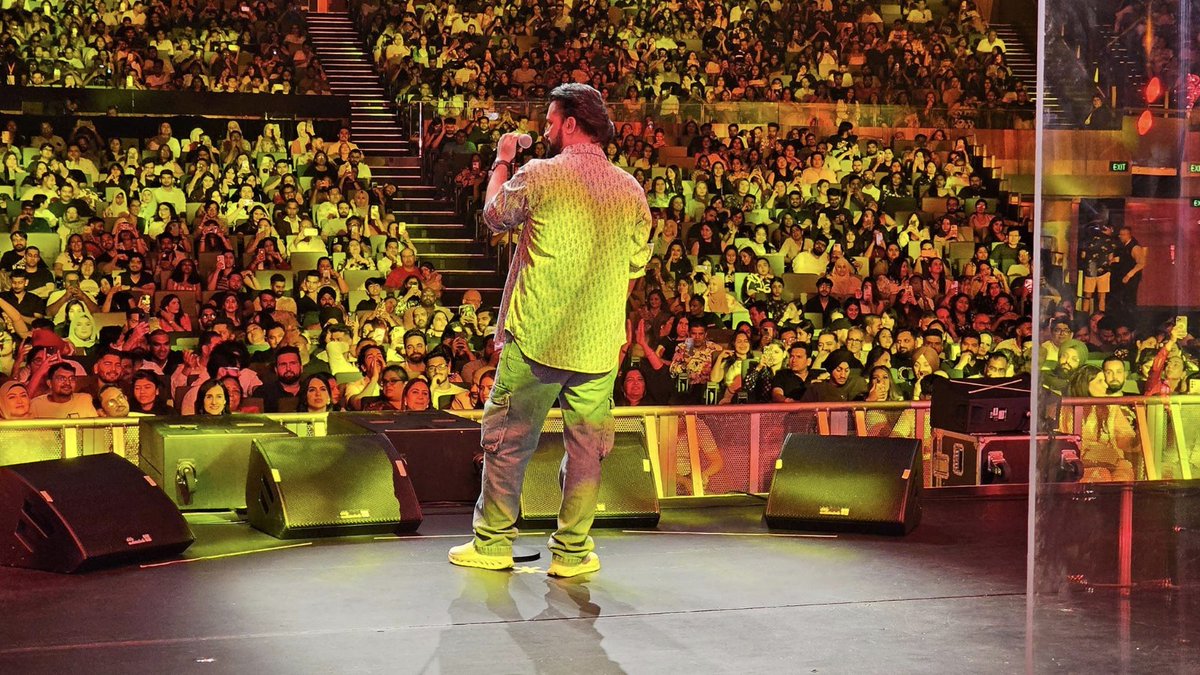 CamLivetv's tweet photo. ਆਤਿਫ ਅਸਲਮ ਆਪਣੇ ਮੈਲਬੌਰਨ ਸ਼ੋਅ ਦੌਰਾਨ LIVE..
#atifaslam #melbourne #cammarkethub #Camstudio #australia #coclive #acapellaproduction #NewsUpdate #LatestNews #metrotimes https://t.co/ASWdxhKy2M