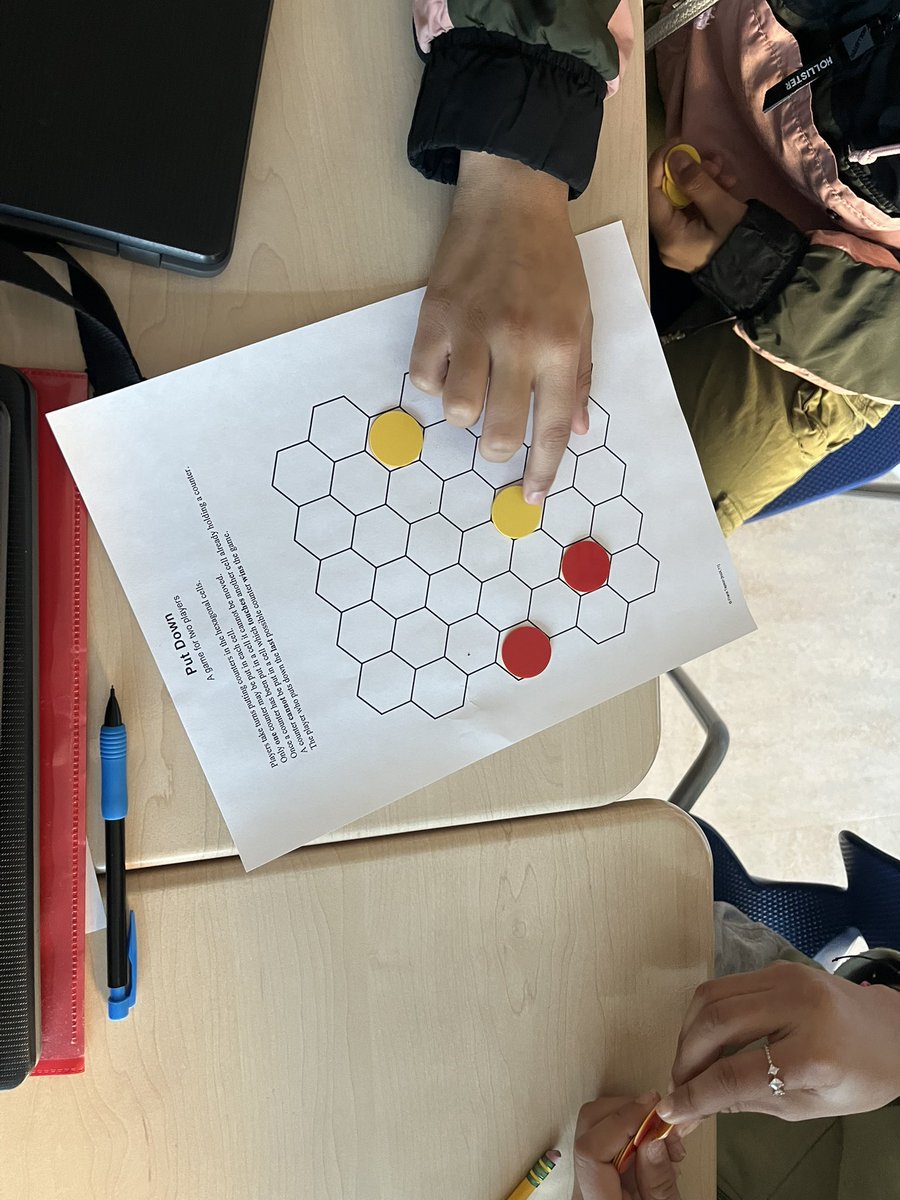 Samantha Claveau tweet media