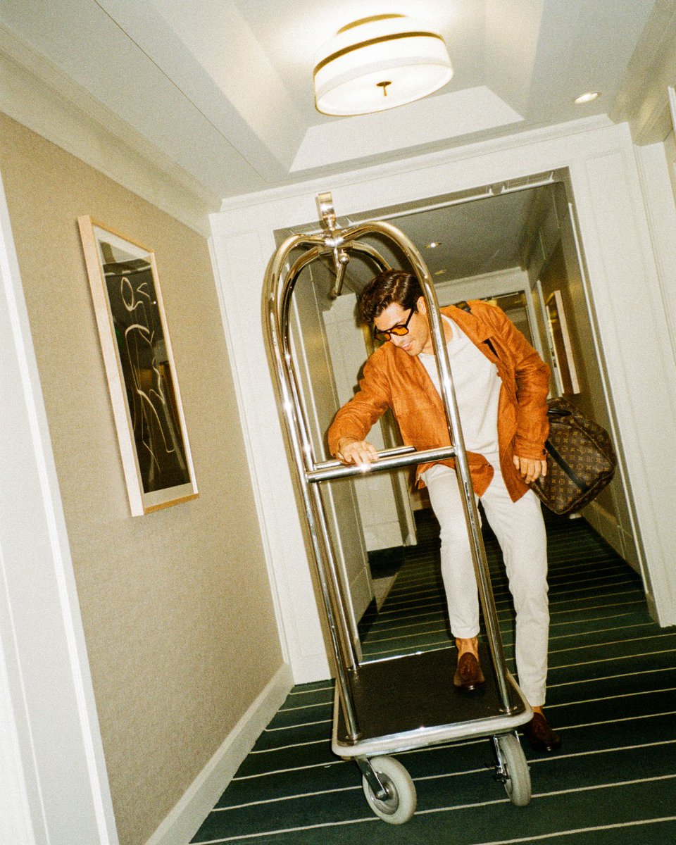 Four Seasons Hotel Miami tweet media