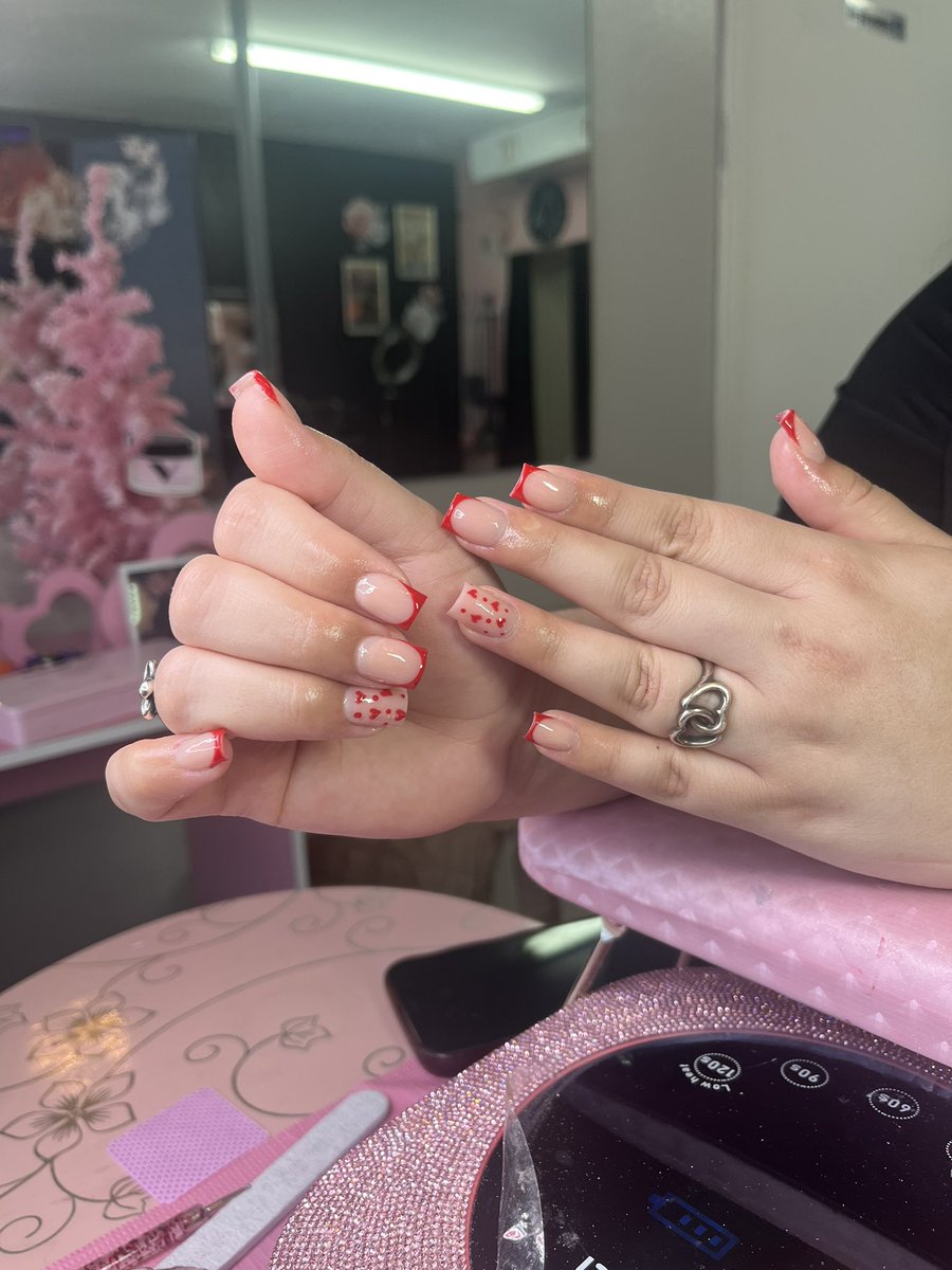 sweetI3aby's tweet photo. book with me💓
https://t.co/vAE0CyKUOr https://t.co/SjrEpty7An