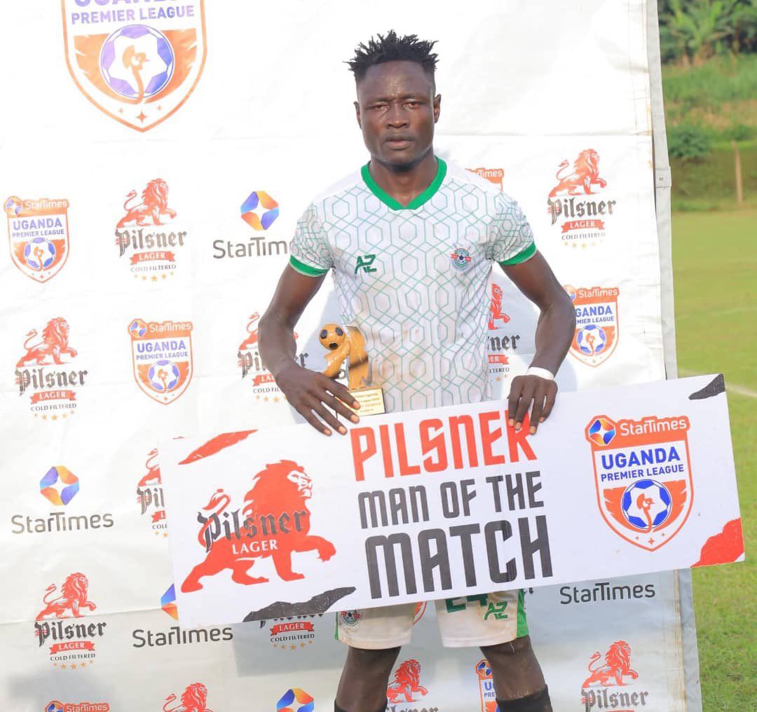 PulseSportsUGA's tweet image. Despite his side's 1-0 loss to @URAFC_Official, @UPDFfc defender Bright Vuni put up a man of the match performance in the @UPL match played at Mehta Stadium 🏟️ in Lugazi on Tuesday.

#PulseSportsUGA #StarTimesUPL #UPLLive