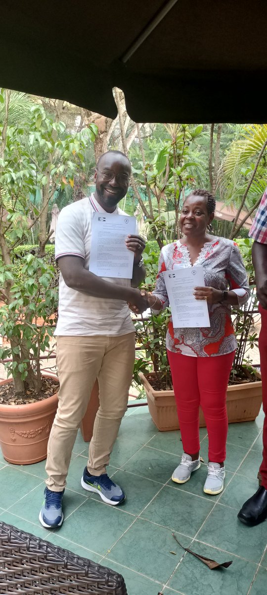 Last week NAAU signed a collaborative agreement with Uganda Netherlands Business Convention (UNBC)
Objective is to drive more alumni to develop business relationships with Dutch enterprises. 
We take this opportunity to invite you all back to Amsterdam for UNBC 2024

Register now