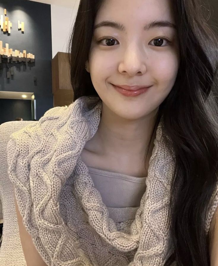 ущербная луна злодейка | miss my lia 💔 tweet media