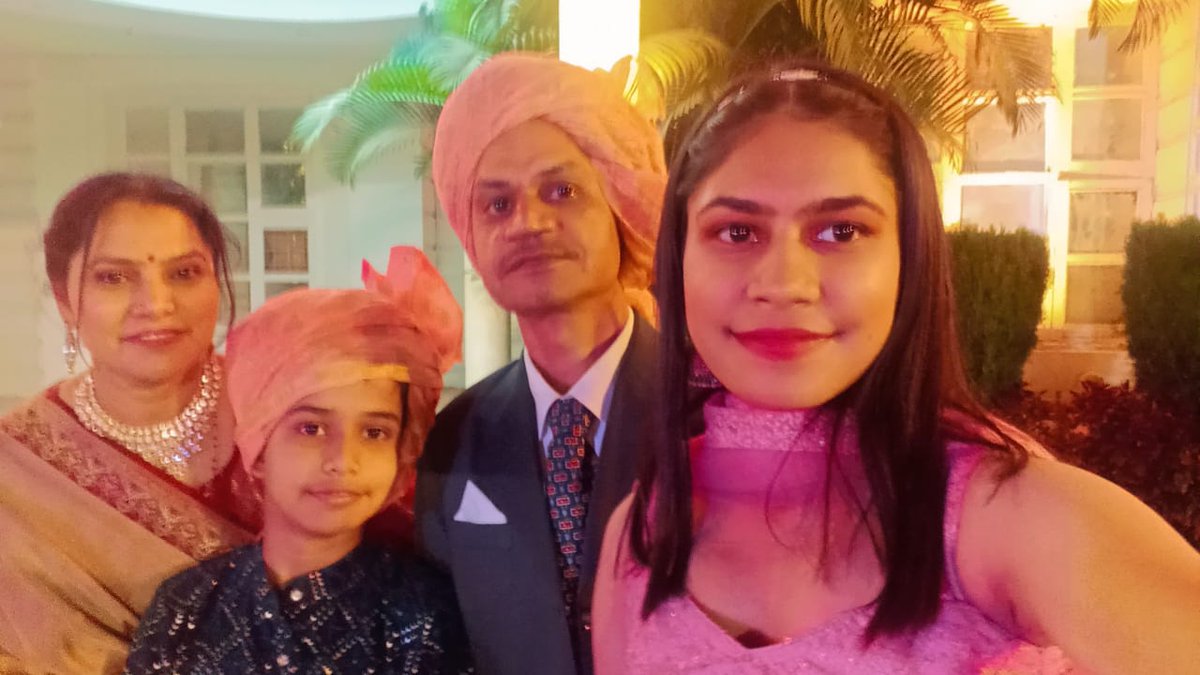 DevkantTripathi's tweet image. Family picture with Mrs Krishna Gaur(in center P-1) Minister of State (Independent Charge) Government of MadhyaPradesh in a Marriage ceremony today at Bhopal.
She was also the Mayor of Bhopal and chairperson of the M.P. State Tourism Corporation.
#KrishnaGaur #GoMP #MadhyaPradesh