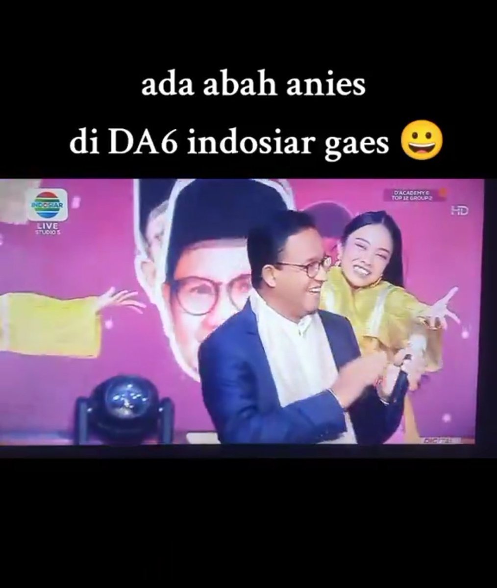 Pak, suara anda fals 😭, mending orasi daripada nyanyi
