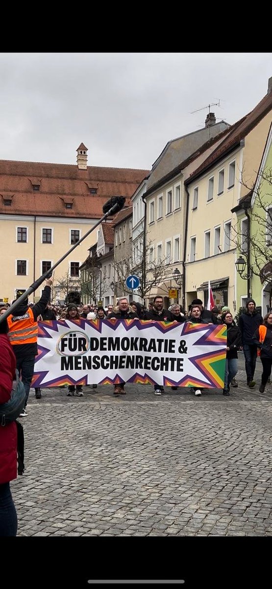 fffamberg's tweet photo. Wir waren 5.000! 💪💚🤯
Viele Dank an alle die da waren um mit uns für eine stärkere Demokratie zu kämpfen!!! https://t.co/SMQ3RjBNAn