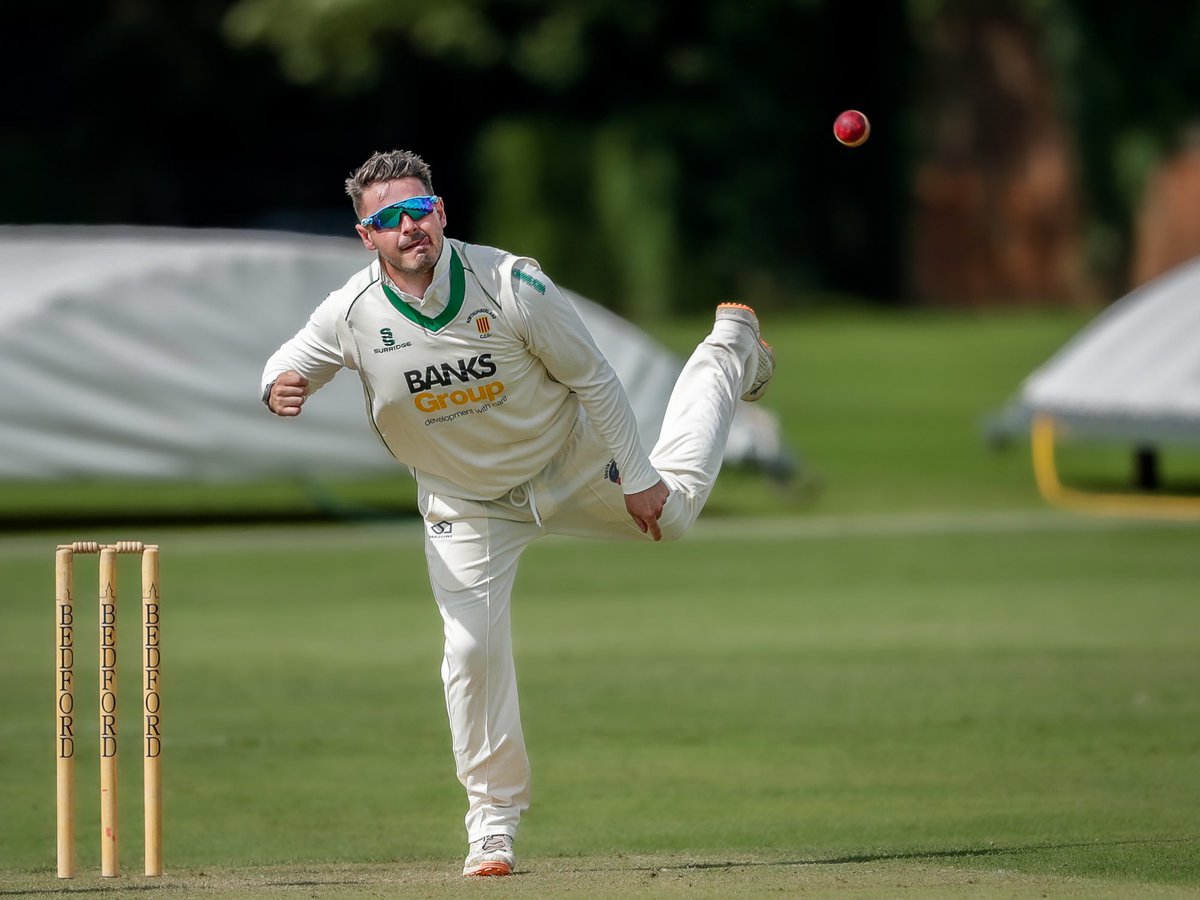 👏 NCCA Beat Moments 👏

Northumberland’s Oli McGee finished with figures of 5-70 from his 26 overs on the first day of the Durant Cricket National Counties Championship

📸 Roger Byrne.
<a href="/BedfordshireCCC/">Bedfordshire CCC</a> 
@DurantCricket