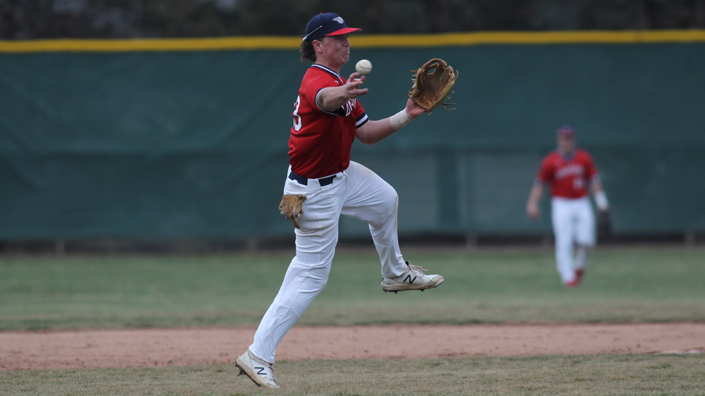 Blue Dragon baseball breaks the 20-run mark in a 21-10 victory over the Central Christian College JV on Tuesday at Hobart-Detter Field.

Release: hutchinson.prestosports.com/sports/bsb/202…

#BreatheFire