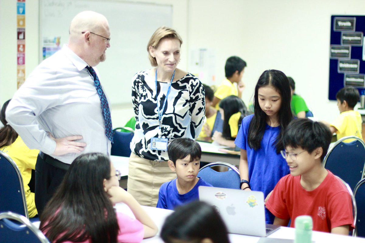 gisrayong's tweet photo. During their English lessons at Garden International School, Rayong, the year 7 students have been studying story elements like plot structure, characterisation, setting and use of figurative language. During a class visit by the year 6 students. https://t.co/3NmsdWMaEj