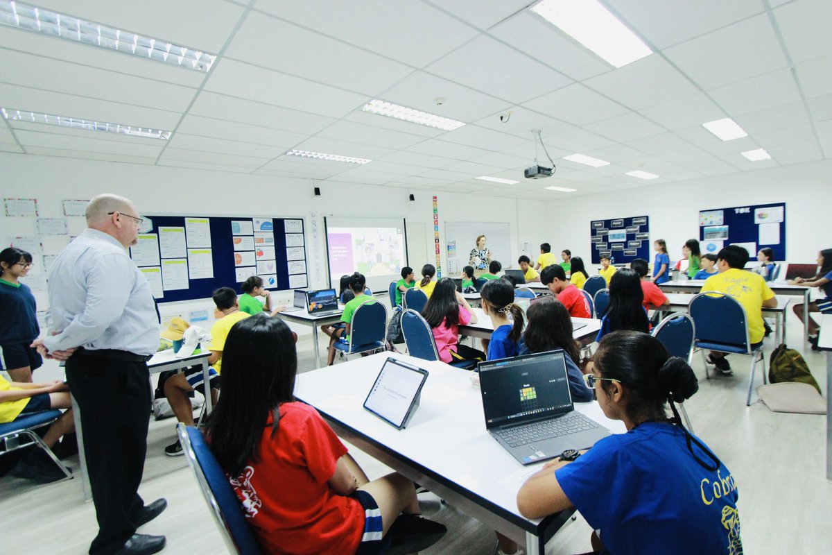 gisrayong's tweet photo. During their English lessons at Garden International School, Rayong, the year 7 students have been studying story elements like plot structure, characterisation, setting and use of figurative language. During a class visit by the year 6 students. https://t.co/3NmsdWMaEj